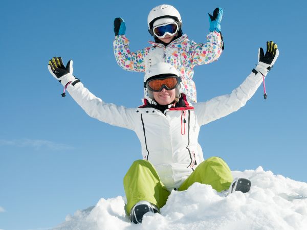 Najlepszy kask do jazdy na nartach: Co musisz wiedzieć, aby być bezpiecznym