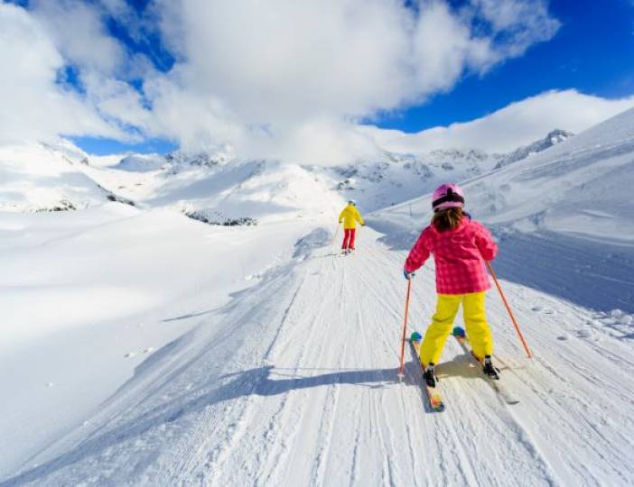 Jak przygotować dziecko do jazdy na nartach: Porady i wskazówki